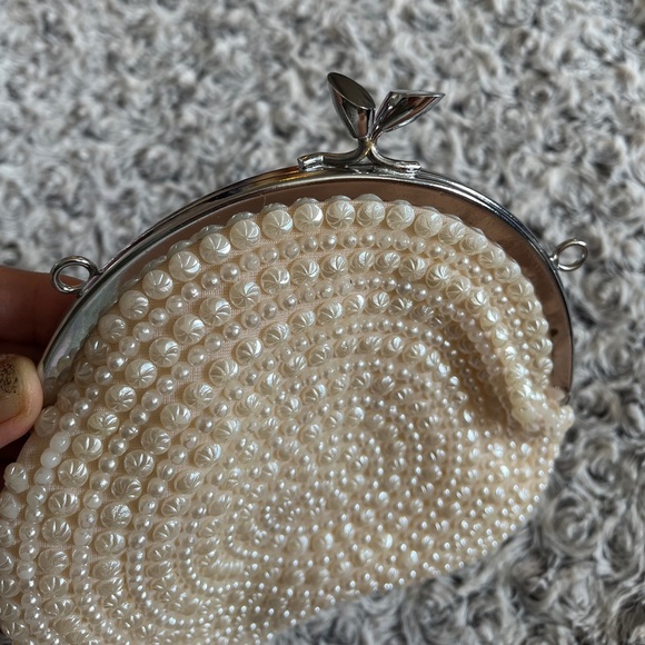 Artel MONTREAL Ivory Circle Beaded Purse Clutch Sequin Wedding Formal Luxury Art - Picture 4 of 16